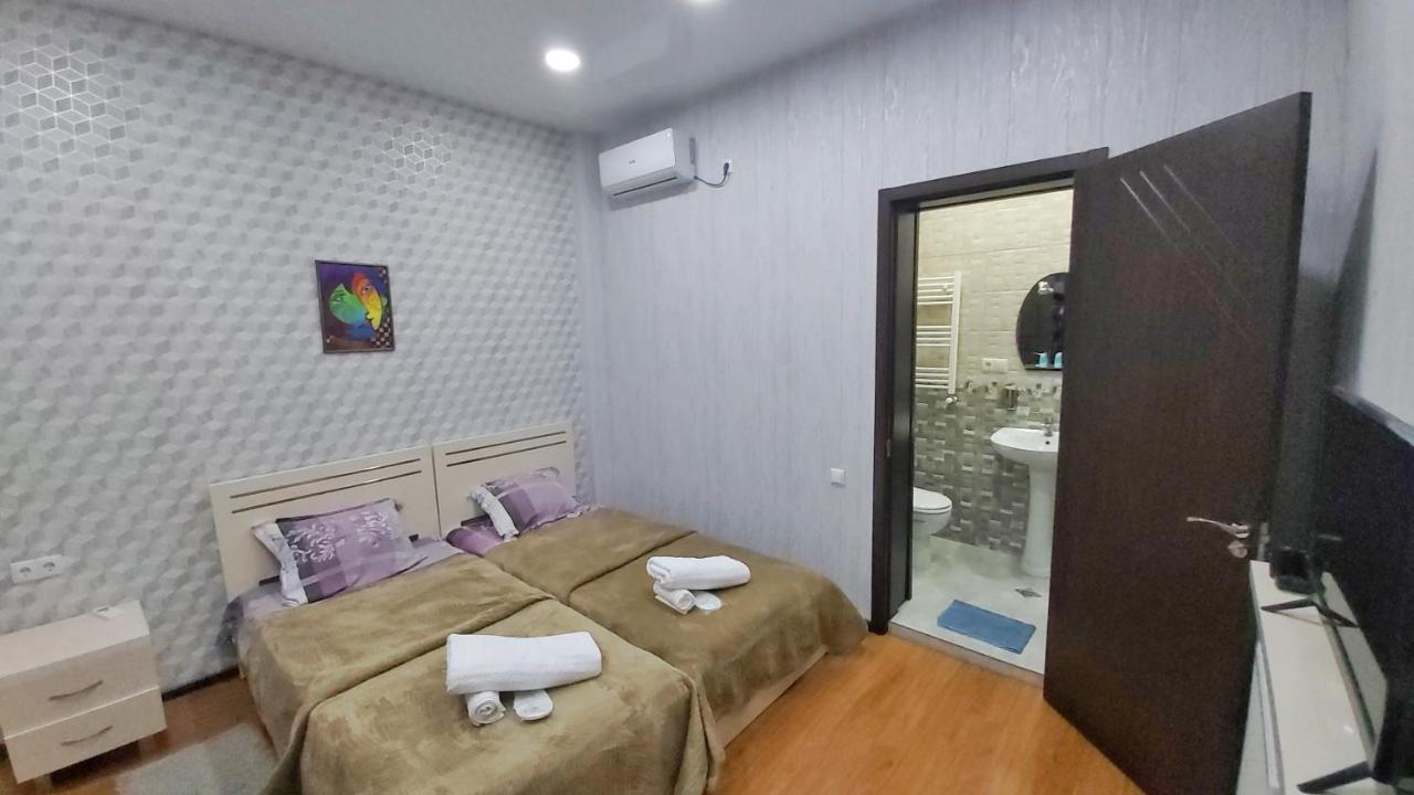 Gamarjoba Hotel Тбилиси Экстерьер фото