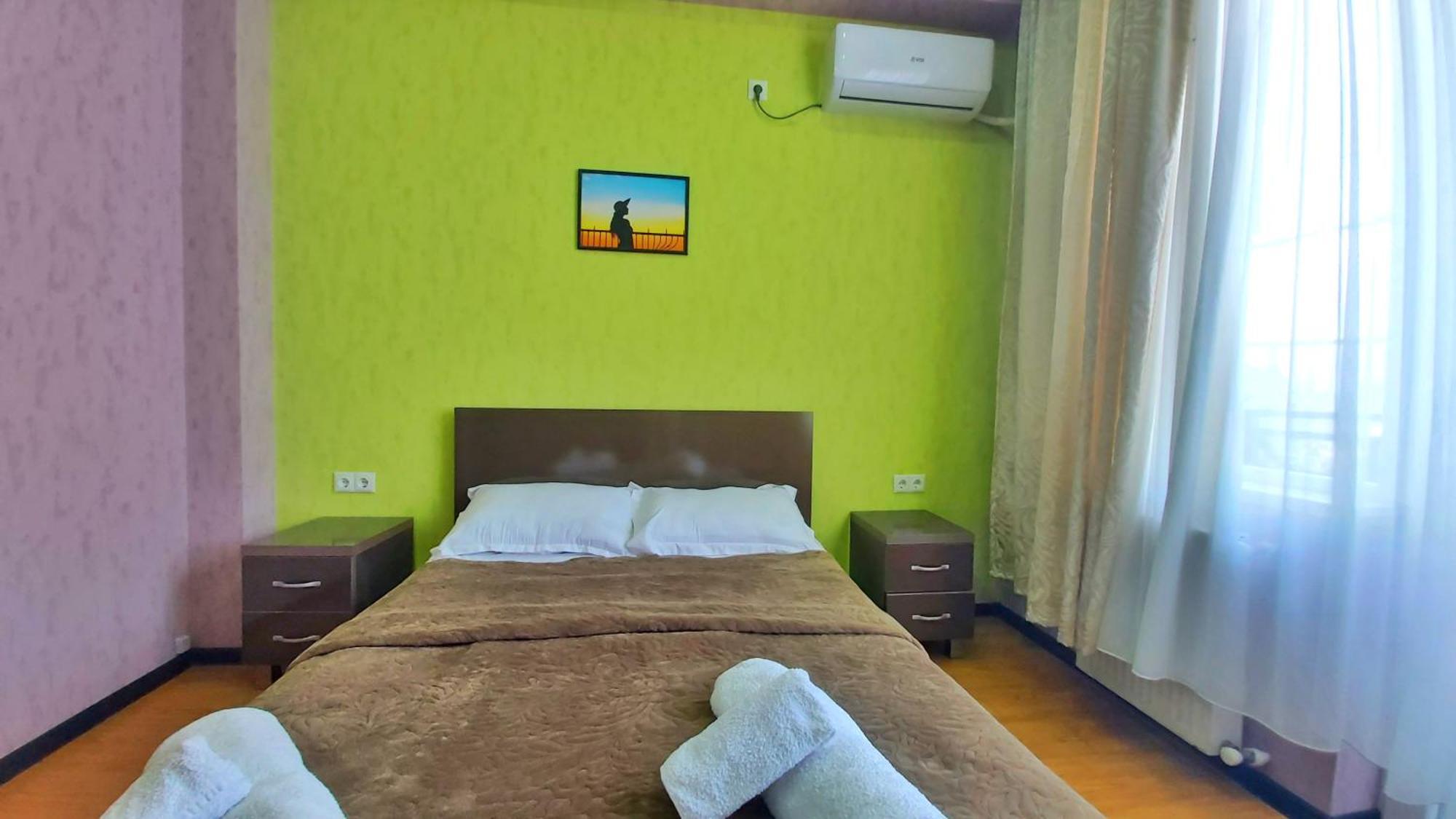 Gamarjoba Hotel Тбилиси Номер фото