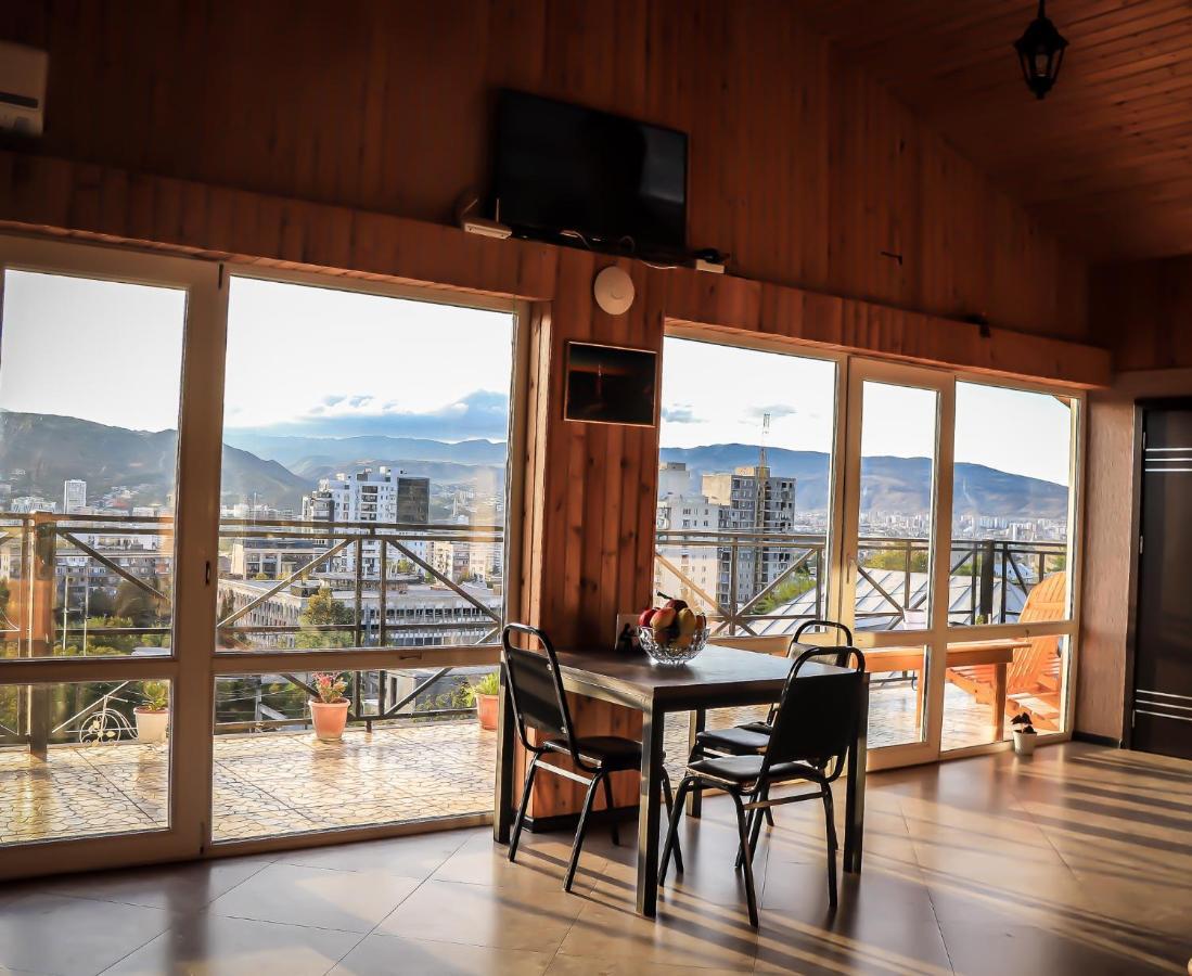 Gamarjoba Hotel Тбилиси Экстерьер фото